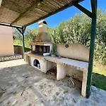 Family D 3 Bedroom House With Bbq&Patio In Huge Estate!