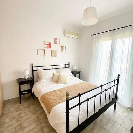 Family D 3 Bedroom House With Bbq&Patio In Huge Estate! Porto Heli
