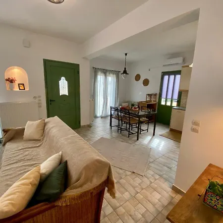 Family D 3 Bedroom House With Bbq&Patio In Huge Estate!