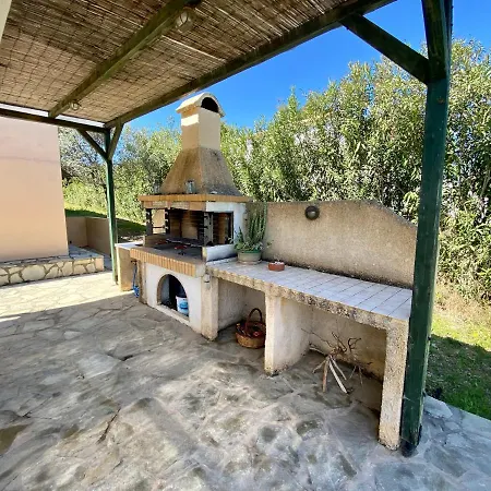 Family D 3 Bedroom House With Bbq&Patio In Huge Estate!
