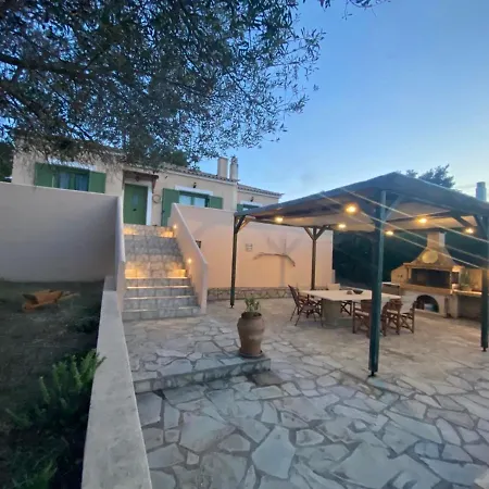 Family D 3 Bedroom House With Bbq&Patio In Huge Estate! Villa