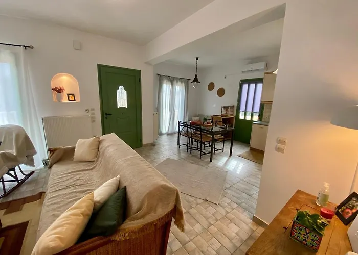 Family D 3 Bedroom House With Bbq&Patio In Huge Estate!
