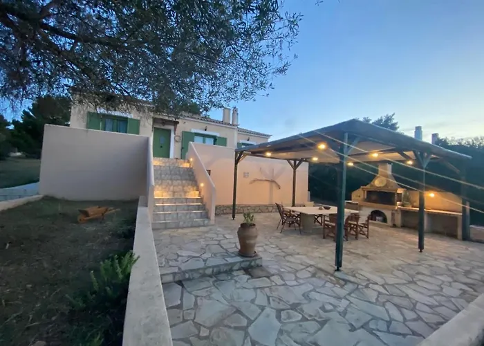 Family D 3 Bedroom House With Bbq&Patio In Huge Estate! Villa